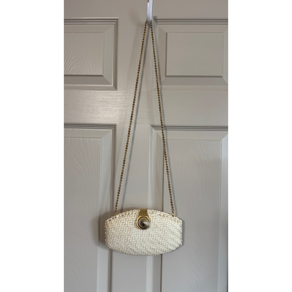 Rodo Italy Cream Woven Wicker Clutch Purse Gold Chain Vintage Old Money Classic